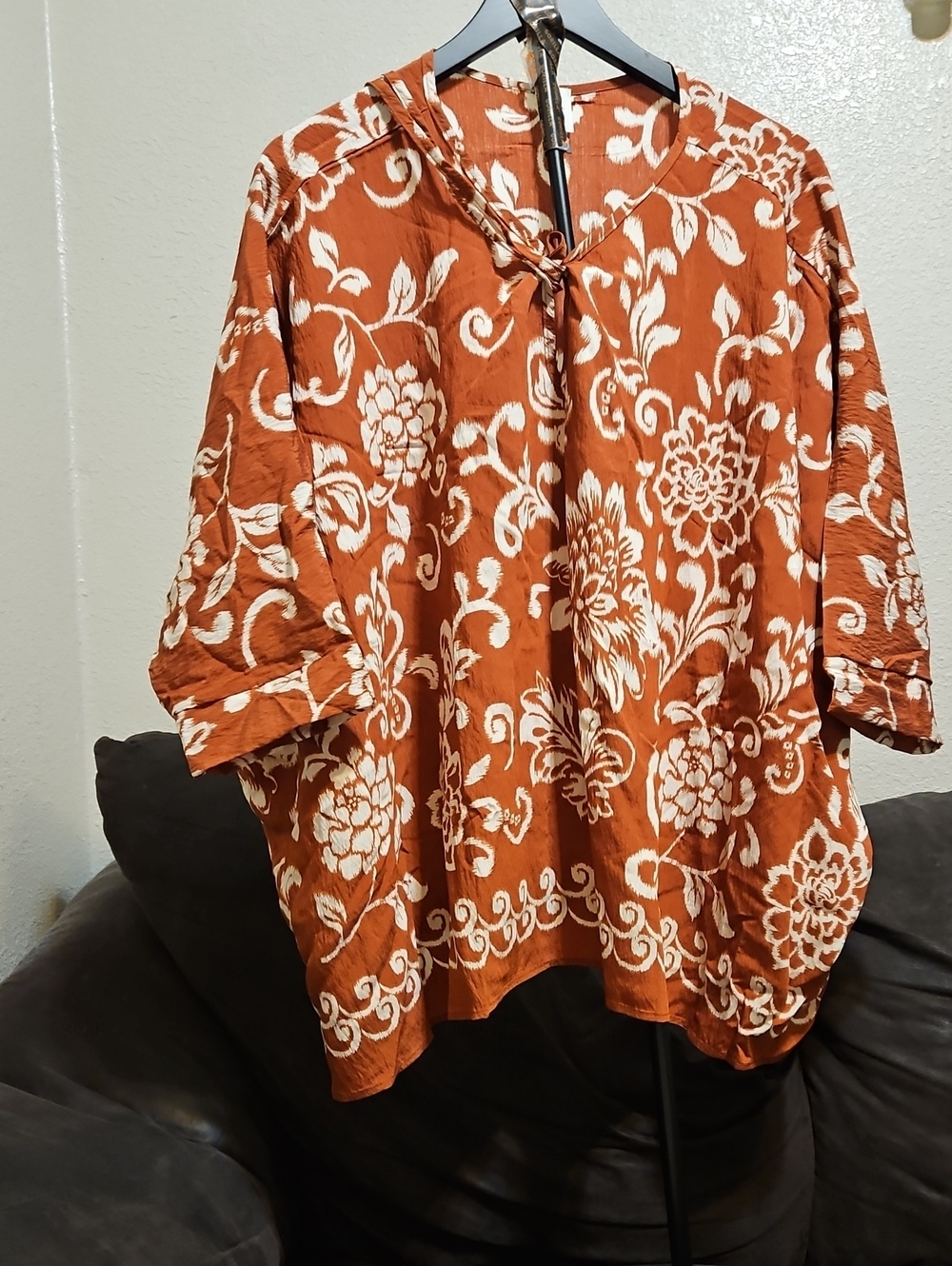 Women's Burnt Orange Floral Tie-Neck Tunic Top